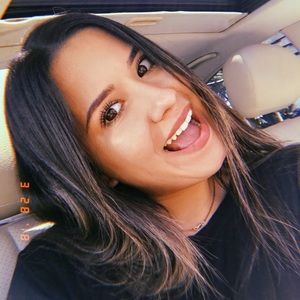 Meet your Posher, Natalie